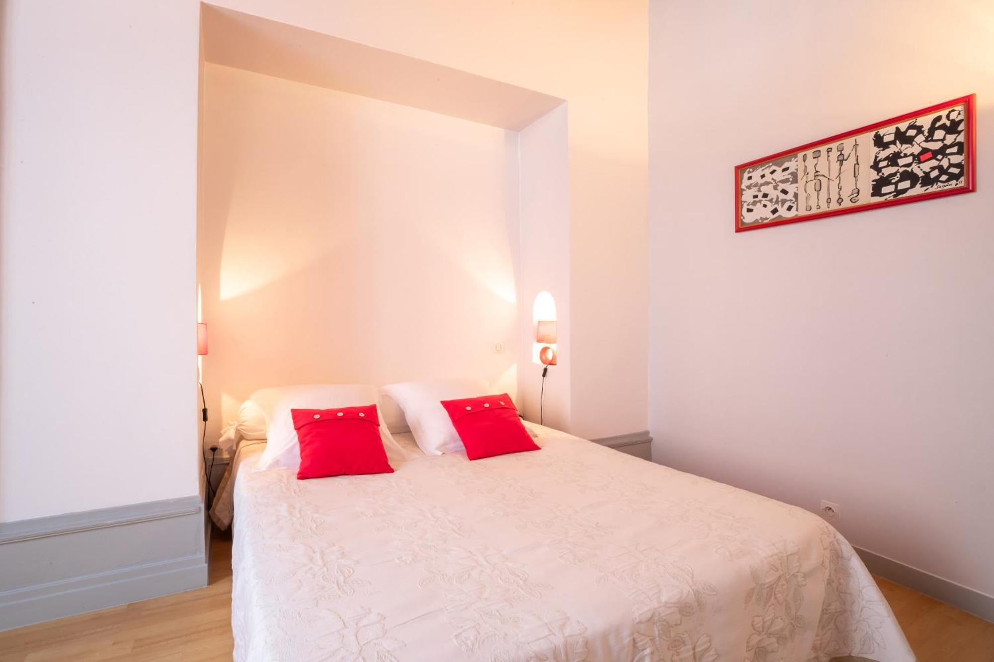 Residence Beaune Sweet Home, 4 Appartements D'Exception Avec Parking Inclus Ruang foto