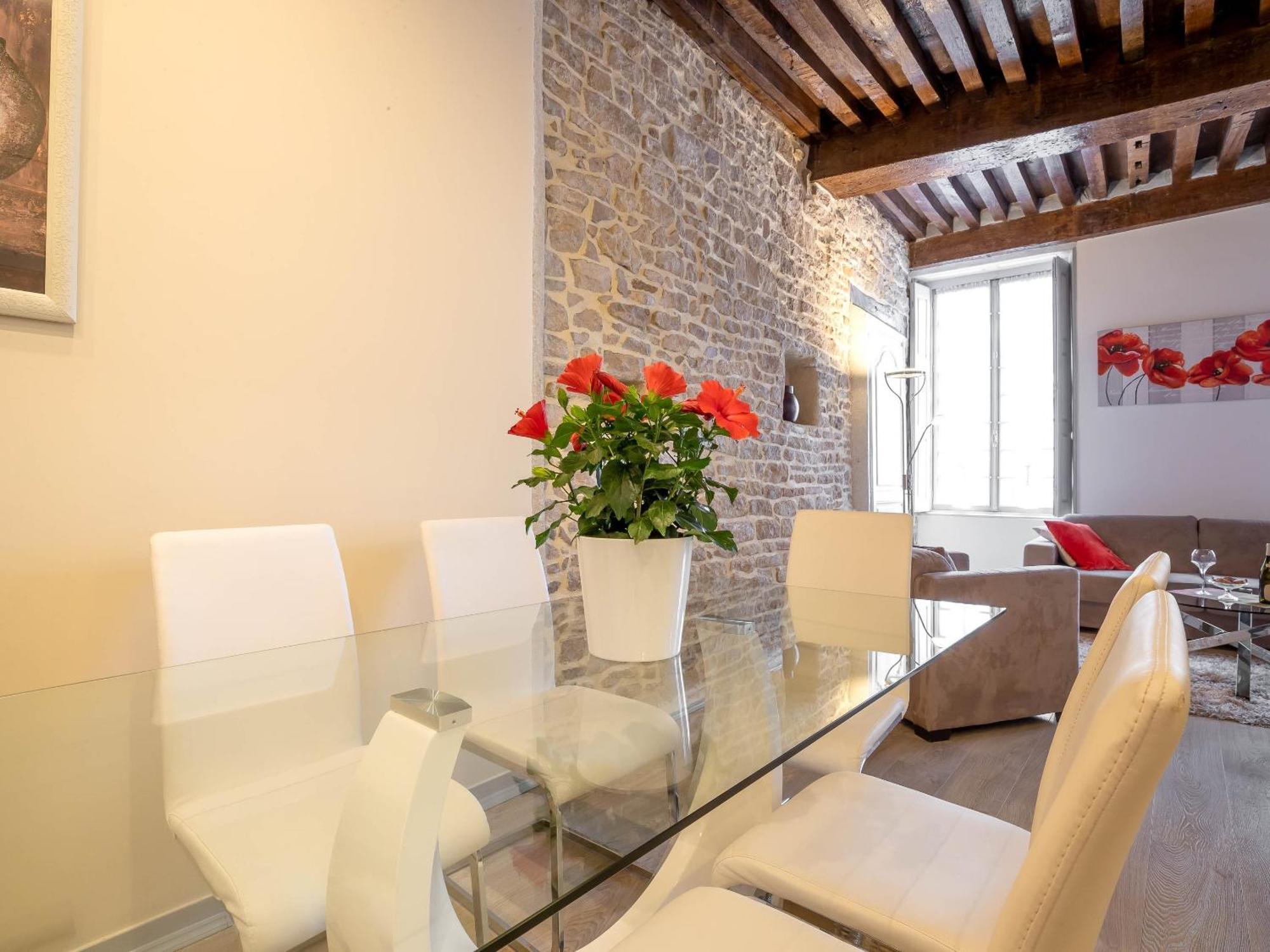 Residence Beaune Sweet Home, 4 Appartements D'Exception Avec Parking Inclus Ruang foto